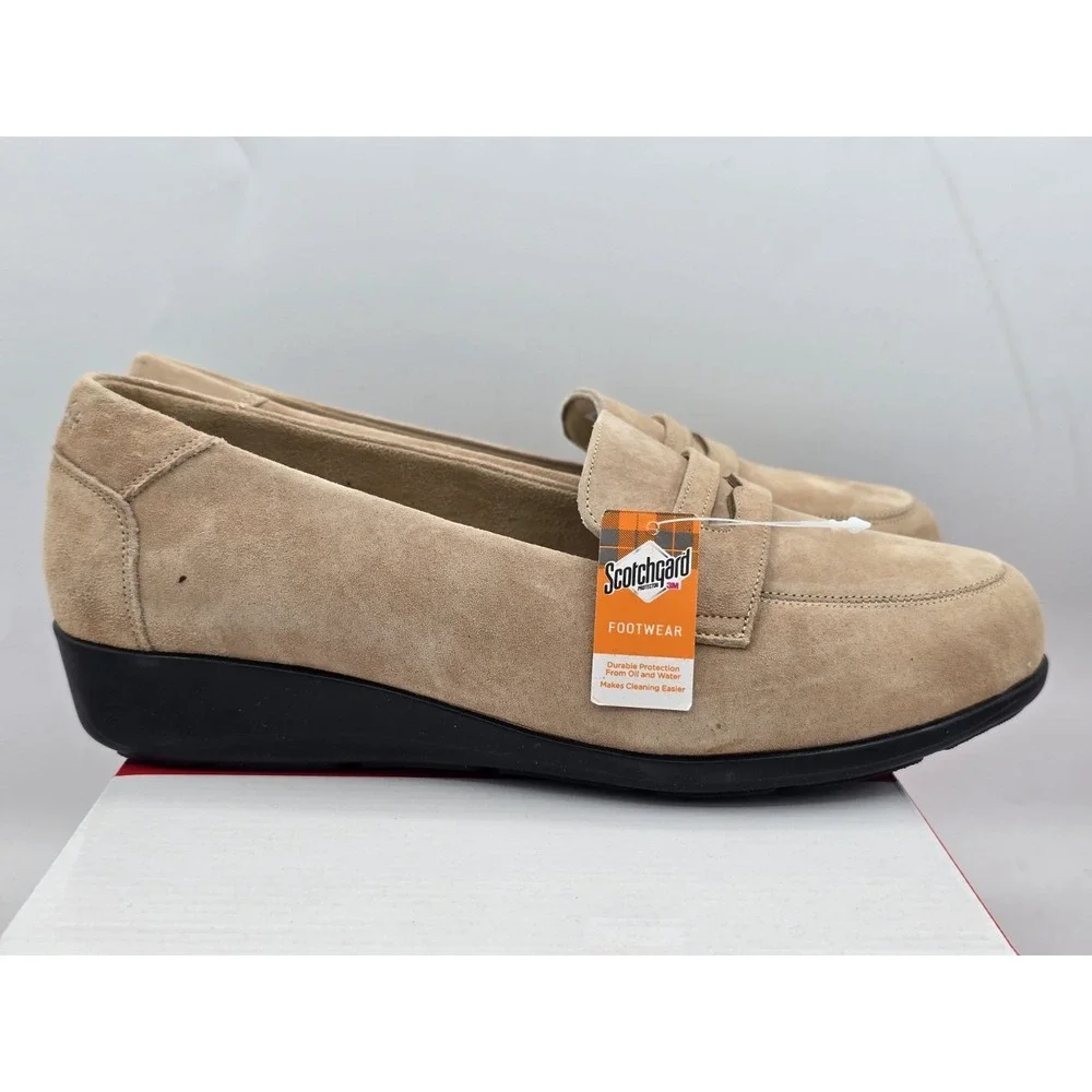 Propet Yetta Slip On Womens Beige Flats Casual WCX103LDOE-08 Sz 8‎ X (2E) EE